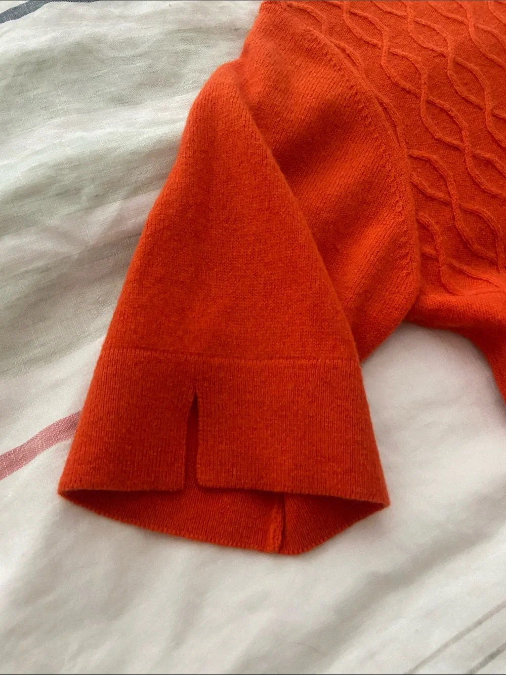 GUAUR Cashmere Cable Knit Short Sleeve Sweater in Bright Orange, Size Medium - Picture 7 of 12